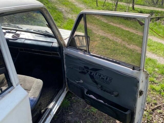 Белый ВАЗ 2102, объемом двигателя 0 л и пробегом 300 тыс. км за 291 $, фото 5 на Automoto.ua