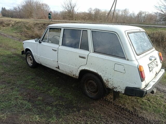 Белый ВАЗ 2102, объемом двигателя 1.2 л и пробегом 150 тыс. км за 381 $, фото 1 на Automoto.ua