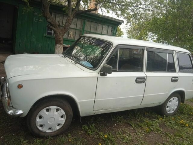 Белый ВАЗ 2102, объемом двигателя 1.6 л и пробегом 2 тыс. км за 19000 $, фото 1 на Automoto.ua