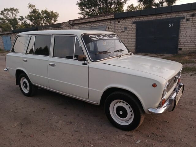 Белый ВАЗ 2102, объемом двигателя 1.3 л и пробегом 100 тыс. км за 1150 $, фото 1 на Automoto.ua
