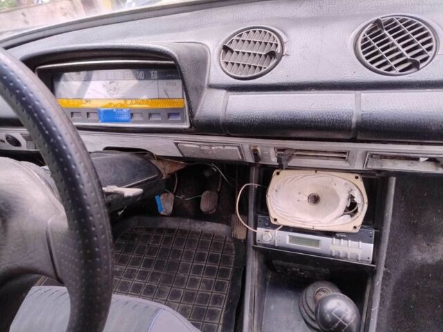 Белый ВАЗ 2102, объемом двигателя 0 л и пробегом 293 тыс. км за 400 $, фото 5 на Automoto.ua