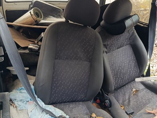 Белый ВАЗ 2102, объемом двигателя 1.1 л и пробегом 999 тыс. км за 239 $, фото 5 на Automoto.ua