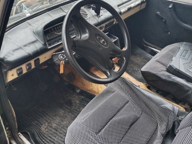 Белый ВАЗ 2102, объемом двигателя 1.2 л и пробегом 300 тыс. км за 357 $, фото 4 на Automoto.ua