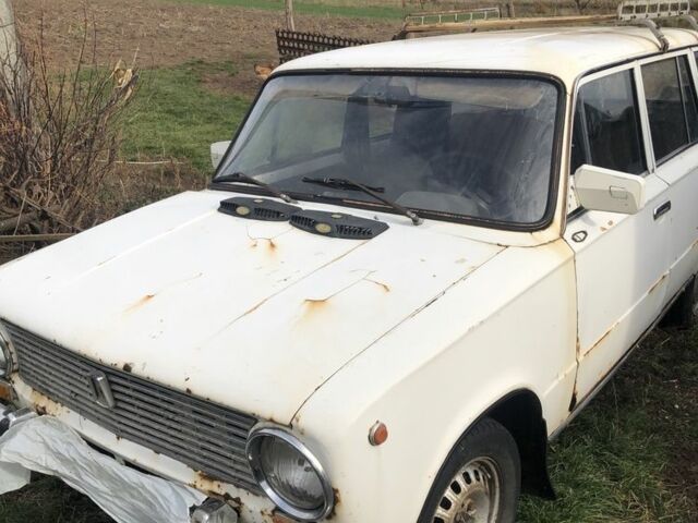 Белый ВАЗ 2102, объемом двигателя 1.2 л и пробегом 100 тыс. км за 239 $, фото 1 на Automoto.ua