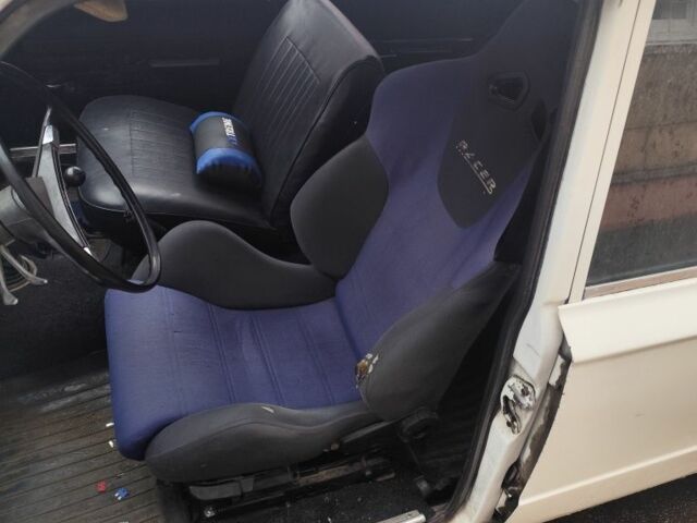 Белый ВАЗ 2102, объемом двигателя 1.5 л и пробегом 70 тыс. км за 500 $, фото 3 на Automoto.ua