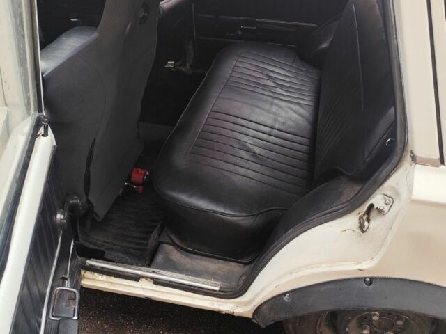 Белый ВАЗ 2102, объемом двигателя 1.5 л и пробегом 70 тыс. км за 500 $, фото 2 на Automoto.ua