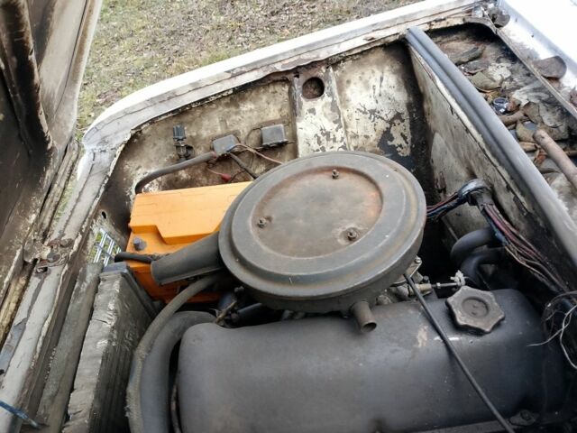 Белый ВАЗ 2102, объемом двигателя 1.3 л и пробегом 75 тыс. км за 237 $, фото 4 на Automoto.ua