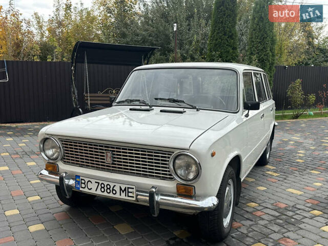 Білий ВАЗ 2102, об'ємом двигуна 1.2 л та пробігом 90 тис. км за 3900 $, фото 3 на Automoto.ua