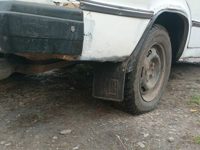 Белый ВАЗ 2102, объемом двигателя 1.2 л и пробегом 160 тыс. км за 192 $, фото 7 на Automoto.ua