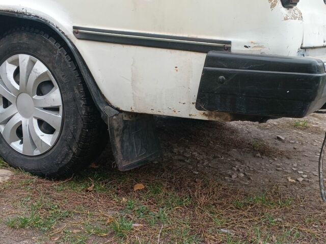 Белый ВАЗ 2102, объемом двигателя 1.2 л и пробегом 160 тыс. км за 192 $, фото 6 на Automoto.ua