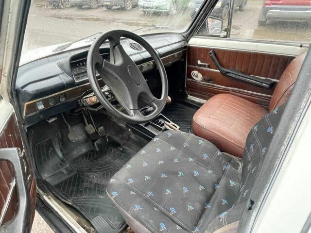 Белый ВАЗ 2102, объемом двигателя 0 л и пробегом 225 тыс. км за 332 $, фото 3 на Automoto.ua