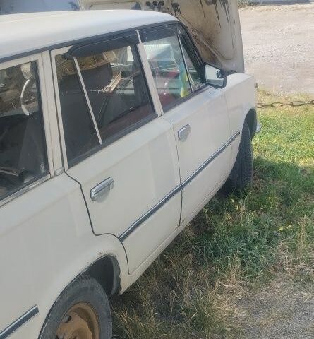 Бежевый ВАЗ 2102, объемом двигателя 1.2 л и пробегом 200 тыс. км за 600 $, фото 1 на Automoto.ua