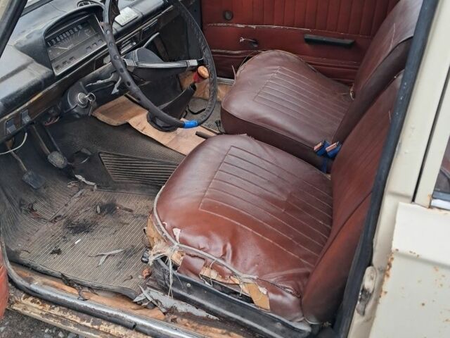 Бежевий ВАЗ 2102, об'ємом двигуна 1.2 л та пробігом 111 тис. км за 166 $, фото 4 на Automoto.ua