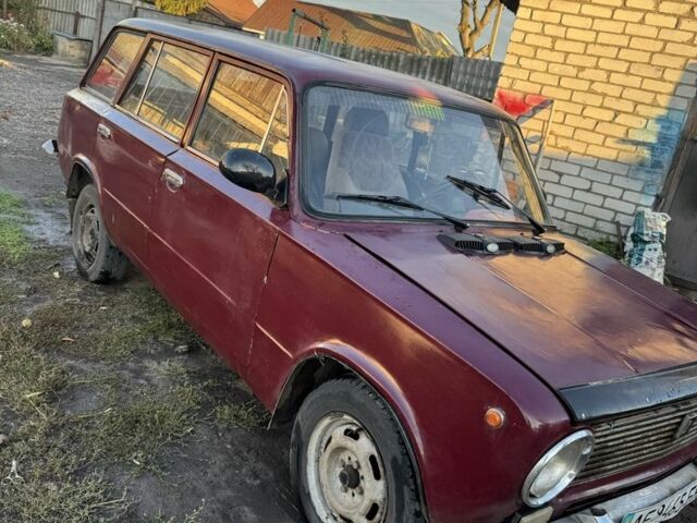 Красный ВАЗ 2102, объемом двигателя 0 л и пробегом 3 тыс. км за 549 $, фото 3 на Automoto.ua