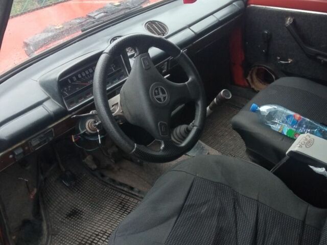 Красный ВАЗ 2102, объемом двигателя 0 л и пробегом 9 тыс. км за 642 $, фото 4 на Automoto.ua