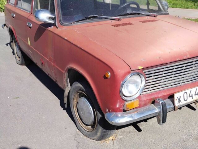 Красный ВАЗ 2102, объемом двигателя 0 л и пробегом 30 тыс. км за 713 $, фото 3 на Automoto.ua