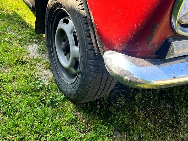 Красный ВАЗ 2102, объемом двигателя 1.7 л и пробегом 96 тыс. км за 1100 $, фото 2 на Automoto.ua