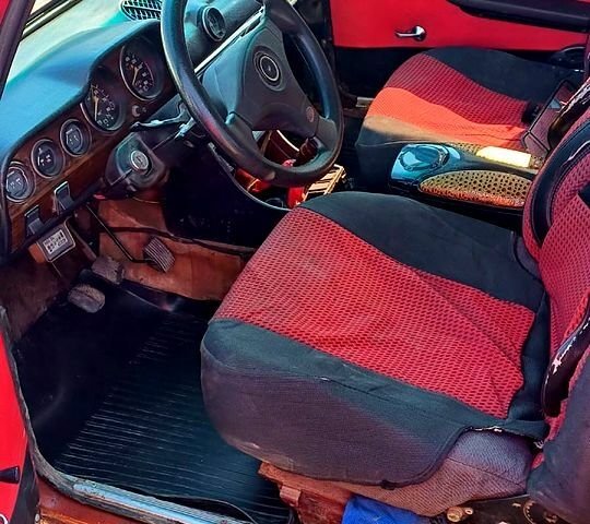 Красный ВАЗ 2102, объемом двигателя 1.2 л и пробегом 147 тыс. км за 570 $, фото 4 на Automoto.ua