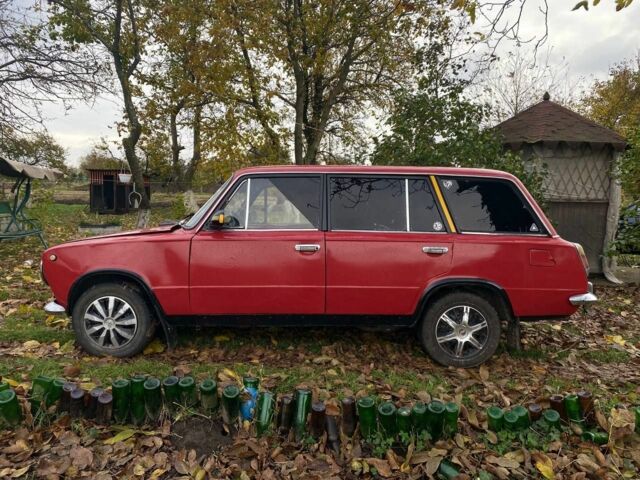 Красный ВАЗ 2102, объемом двигателя 1.3 л и пробегом 313 тыс. км за 600 $, фото 3 на Automoto.ua