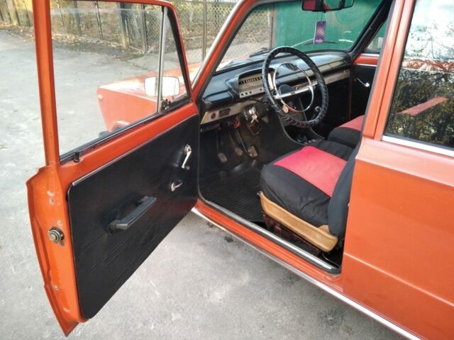 Красный ВАЗ 2102, объемом двигателя 1.2 л и пробегом 200 тыс. км за 999 $, фото 10 на Automoto.ua