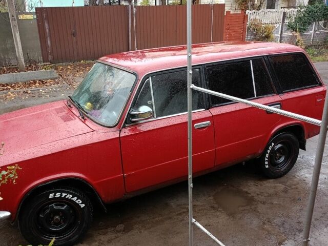 Красный ВАЗ 2102, объемом двигателя 1.6 л и пробегом 82 тыс. км за 594 $, фото 1 на Automoto.ua