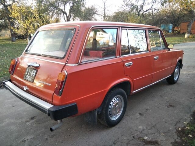 Красный ВАЗ 2102, объемом двигателя 1.2 л и пробегом 200 тыс. км за 999 $, фото 5 на Automoto.ua