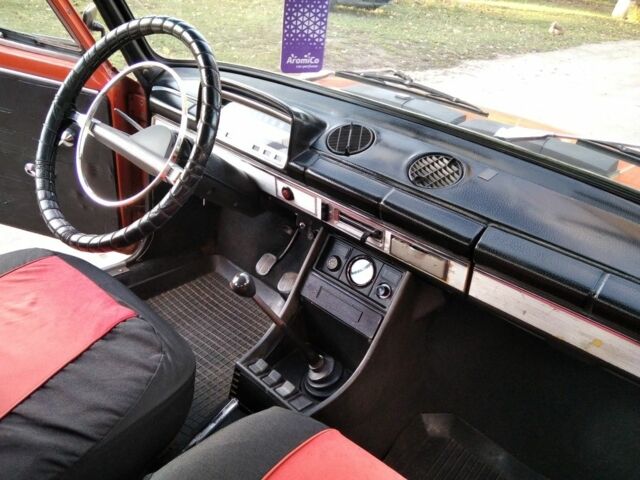 Красный ВАЗ 2102, объемом двигателя 1.2 л и пробегом 200 тыс. км за 999 $, фото 16 на Automoto.ua