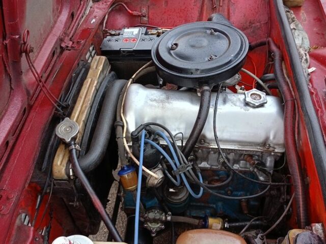 Красный ВАЗ 2102, объемом двигателя 1.6 л и пробегом 82 тыс. км за 594 $, фото 6 на Automoto.ua