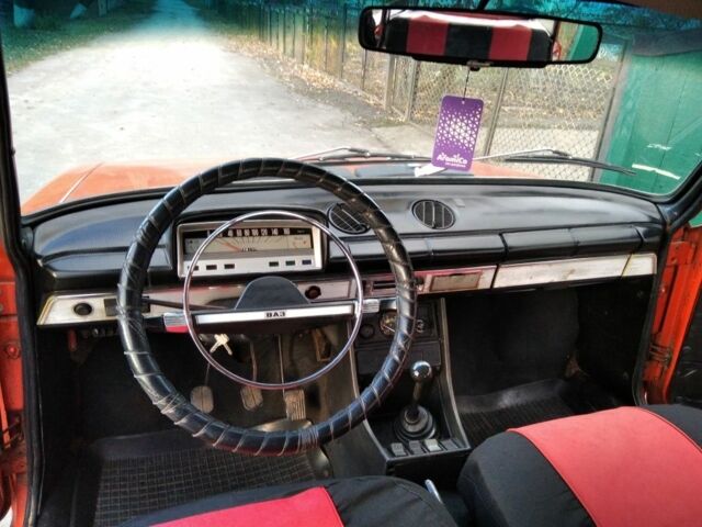 Красный ВАЗ 2102, объемом двигателя 1.2 л и пробегом 200 тыс. км за 999 $, фото 17 на Automoto.ua