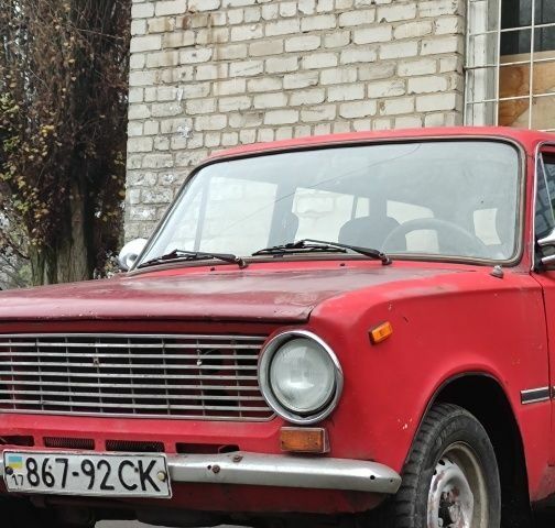 Красный ВАЗ 2102, объемом двигателя 1.3 л и пробегом 46 тыс. км за 344 $, фото 4 на Automoto.ua