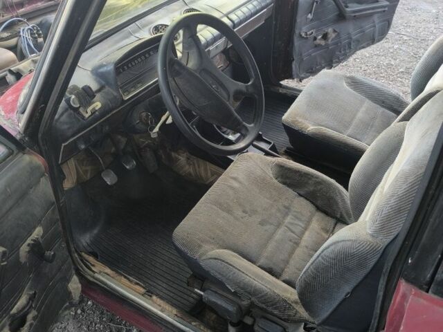 Красный ВАЗ 2102, объемом двигателя 0 л и пробегом 1 тыс. км за 217 $, фото 5 на Automoto.ua