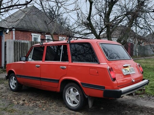 Красный ВАЗ 2102, объемом двигателя 1.2 л и пробегом 100 тыс. км за 1100 $, фото 1 на Automoto.ua