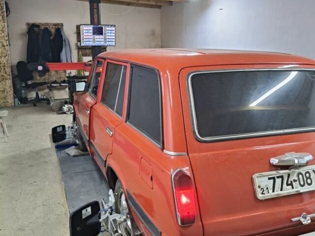 Красный ВАЗ 2102, объемом двигателя 1.2 л и пробегом 100 тыс. км за 1100 $, фото 5 на Automoto.ua