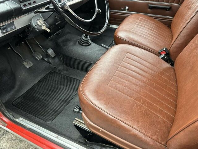 Красный ВАЗ 2102, объемом двигателя 1.2 л и пробегом 60 тыс. км за 4200 $, фото 17 на Automoto.ua