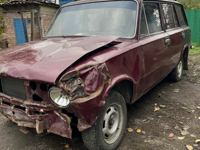 Красный ВАЗ 2102, объемом двигателя 1.2 л и пробегом 28 тыс. км за 216 $, фото 2 на Automoto.ua