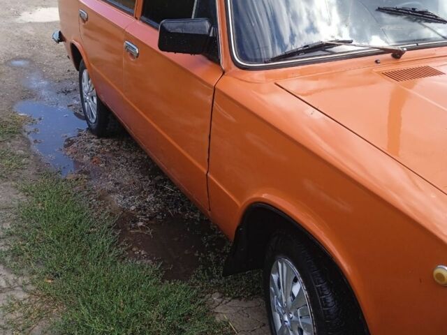 Красный ВАЗ 2102, объемом двигателя 1.2 л и пробегом 2 тыс. км за 955 $, фото 2 на Automoto.ua