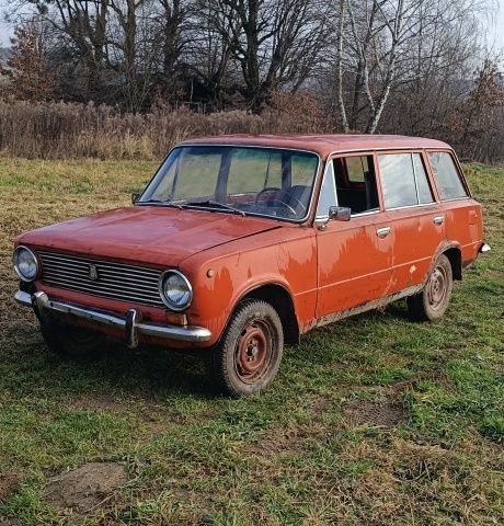 Красный ВАЗ 2102, объемом двигателя 1.5 л и пробегом 50 тыс. км за 190 $, фото 1 на Automoto.ua