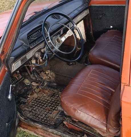 Красный ВАЗ 2102, объемом двигателя 1.5 л и пробегом 50 тыс. км за 190 $, фото 4 на Automoto.ua