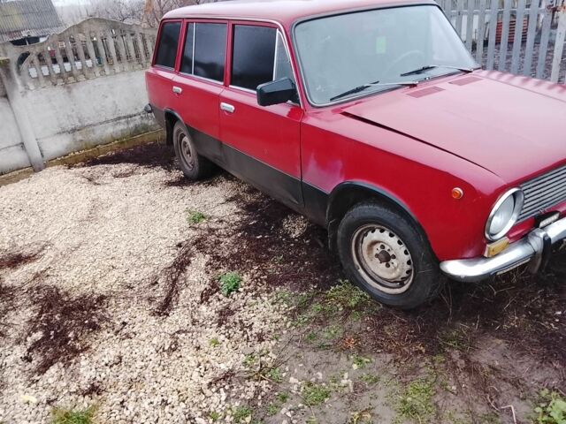Красный ВАЗ 2102, объемом двигателя 0 л и пробегом 60 тыс. км за 400 $, фото 5 на Automoto.ua