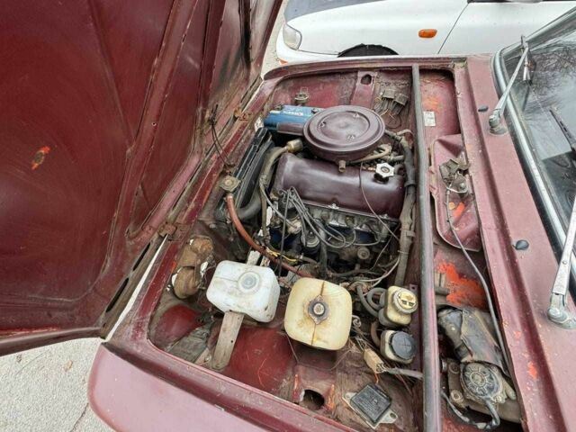 Красный ВАЗ 2102, объемом двигателя 1.6 л и пробегом 250 тыс. км за 355 $, фото 4 на Automoto.ua