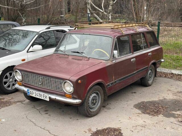 Красный ВАЗ 2102, объемом двигателя 1.6 л и пробегом 250 тыс. км за 355 $, фото 1 на Automoto.ua