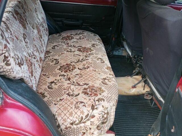 Красный ВАЗ 2102, объемом двигателя 1.3 л и пробегом 300 тыс. км за 900 $, фото 6 на Automoto.ua