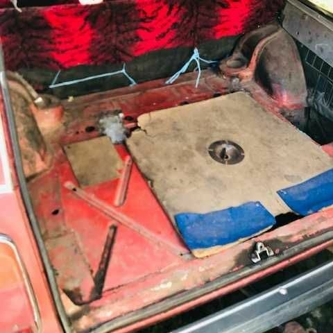 Красный ВАЗ 2102, объемом двигателя 0 л и пробегом 270 тыс. км за 423 $, фото 4 на Automoto.ua