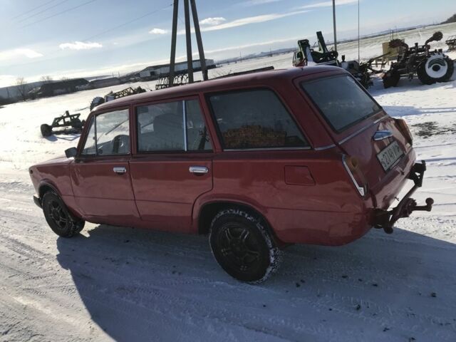 Красный ВАЗ 2102, объемом двигателя 0 л и пробегом 120 тыс. км за 890 $, фото 9 на Automoto.ua