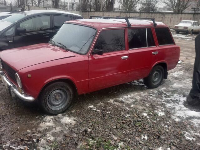 Червоний ВАЗ 2102, об'ємом двигуна 0 л та пробігом 200 тис. км за 592 $, фото 3 на Automoto.ua