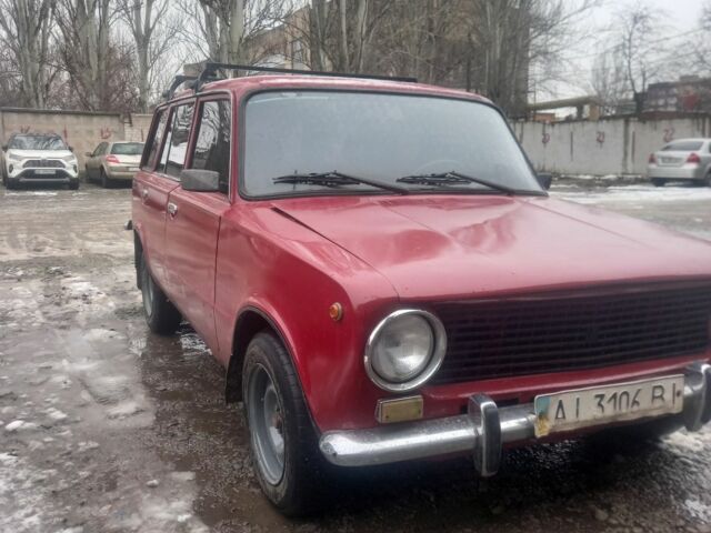 Червоний ВАЗ 2102, об'ємом двигуна 0 л та пробігом 200 тис. км за 592 $, фото 1 на Automoto.ua
