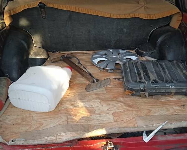 Красный ВАЗ 2102, объемом двигателя 1.2 л и пробегом 91 тыс. км за 600 $, фото 5 на Automoto.ua