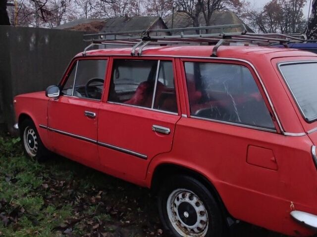 Красный ВАЗ 2102, объемом двигателя 0 л и пробегом 102 тыс. км за 414 $, фото 2 на Automoto.ua