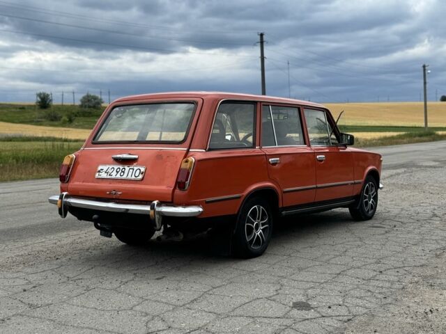 Красный ВАЗ 2102, объемом двигателя 1.3 л и пробегом 80 тыс. км за 757 $, фото 5 на Automoto.ua