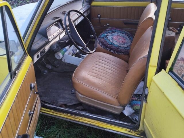 Желтый ВАЗ 2102, объемом двигателя 1.6 л и пробегом 30 тыс. км за 357 $, фото 4 на Automoto.ua